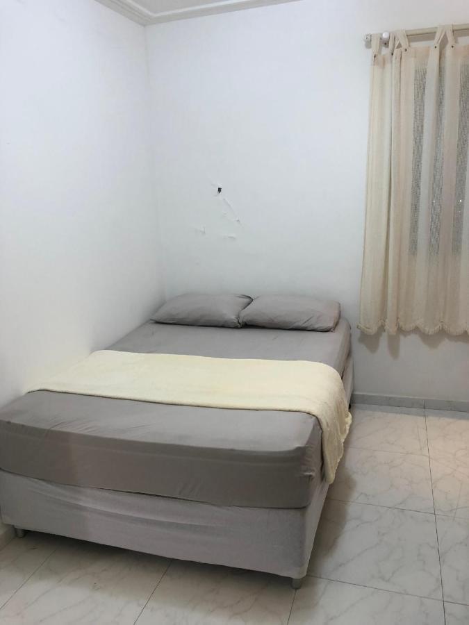 Apartamento Com Varanda E Suite Enseada กัวรูจา ภายนอก รูปภาพ