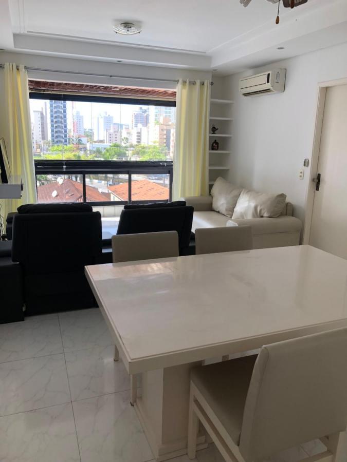 Apartamento Com Varanda E Suite Enseada กัวรูจา ภายนอก รูปภาพ