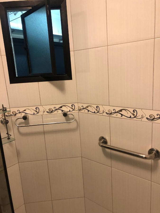 Apartamento Com Varanda E Suite Enseada กัวรูจา ภายนอก รูปภาพ