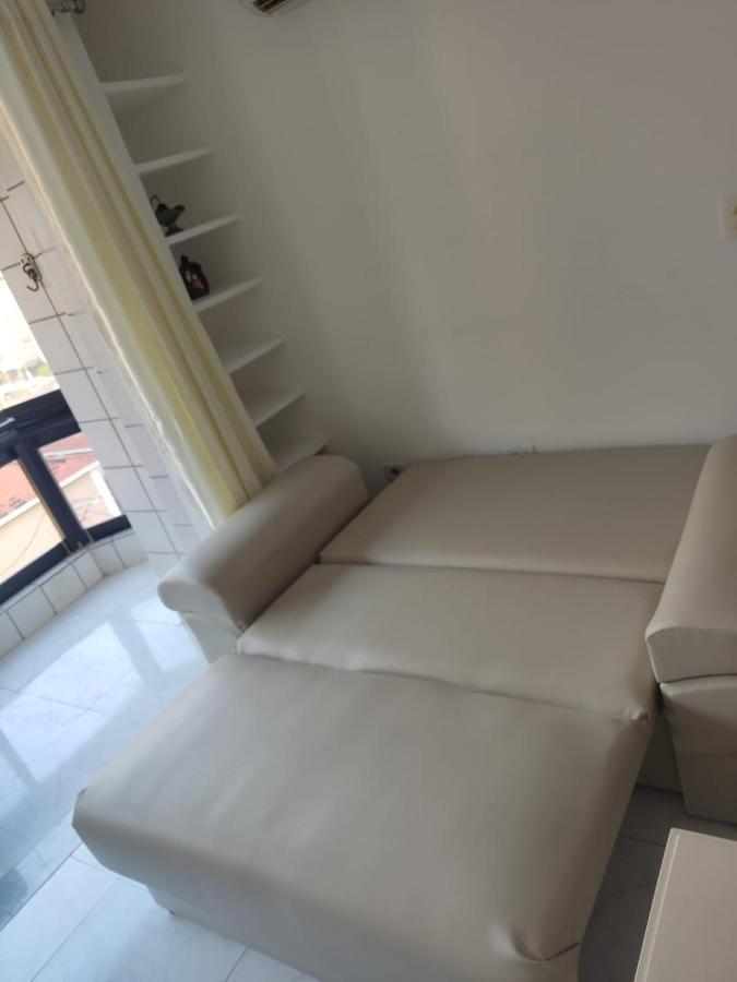 Apartamento Com Varanda E Suite Enseada กัวรูจา ภายนอก รูปภาพ