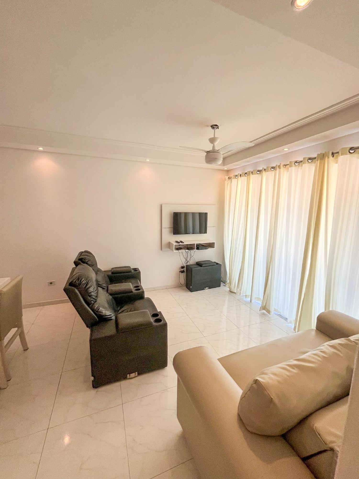 Apartamento Com Varanda E Suite Enseada กัวรูจา ภายนอก รูปภาพ